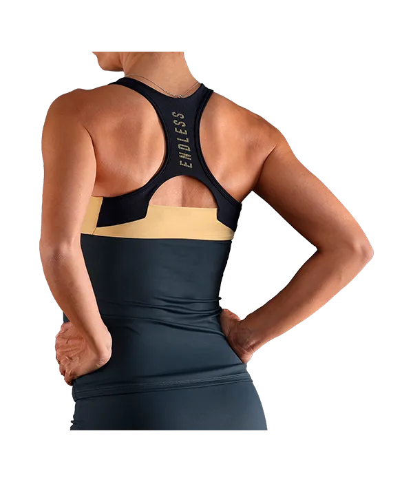 Camiseta Endless Code Negro