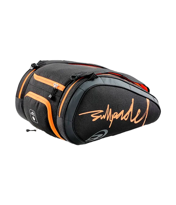Paletero Bullpadel Ionic Negro 2025
