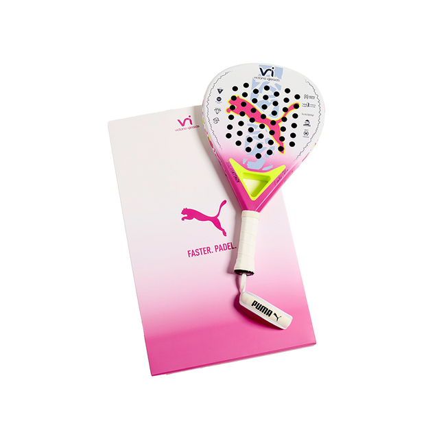 Puma Solar Attack 2023 racket Victoria Iglesias