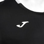 A camiseta Joma Smash em Cor Preto É uma peça técnica de padel para Homem da linha Smash de Joma
