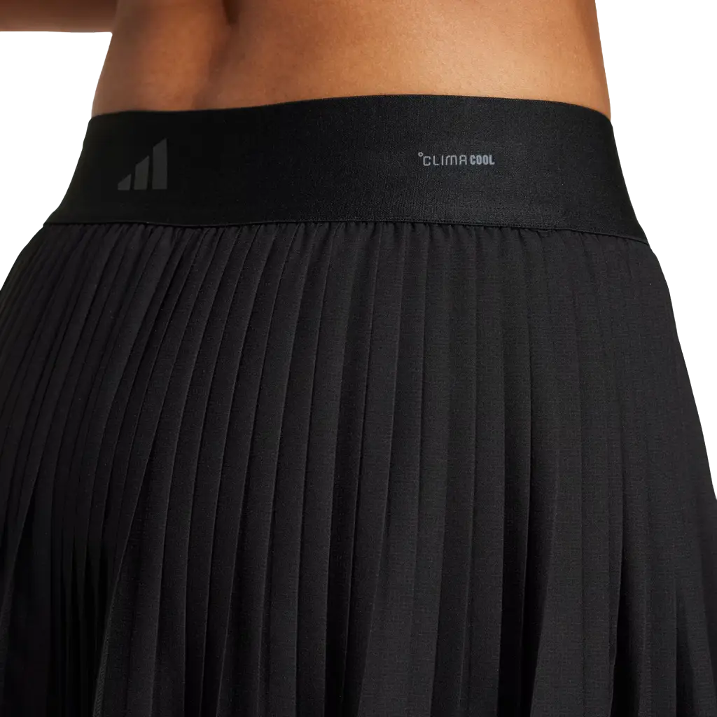 Falda Adidas Club Negra 2026