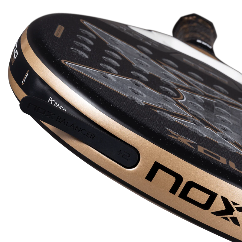 TEST Padel Schläger Nox AT10 Genuis 18K von Agustin Tapia 2026