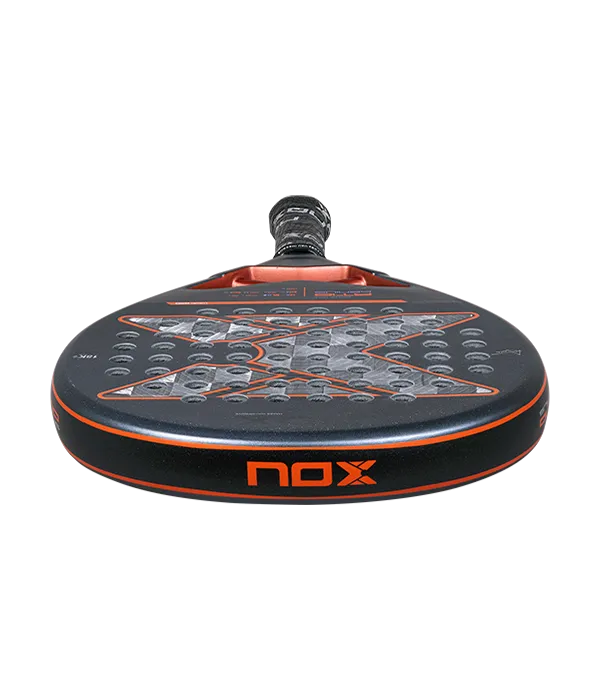 Raquete de Padel Nox AT10 Genius 18K 2025 Agustín Tapia