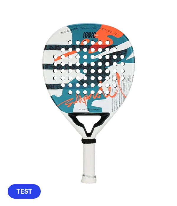 Pala de TEST Pala Bullpadel Ionic Light 2025