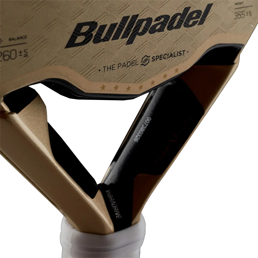 TEST Padel Schläger Bullpadel Flow 2027