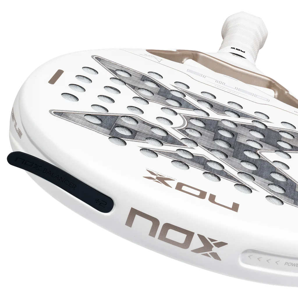 Racchetta da Padel Nox AT10 Genius 12K Xtrem Lite di Agustín Tapia 2027