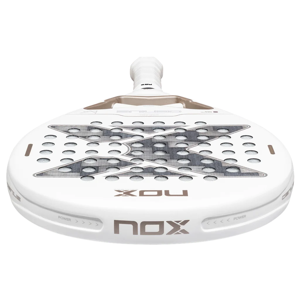 Racchetta da Padel Nox AT10 Genius 12K Xtrem Lite di Agustín Tapia 2027
