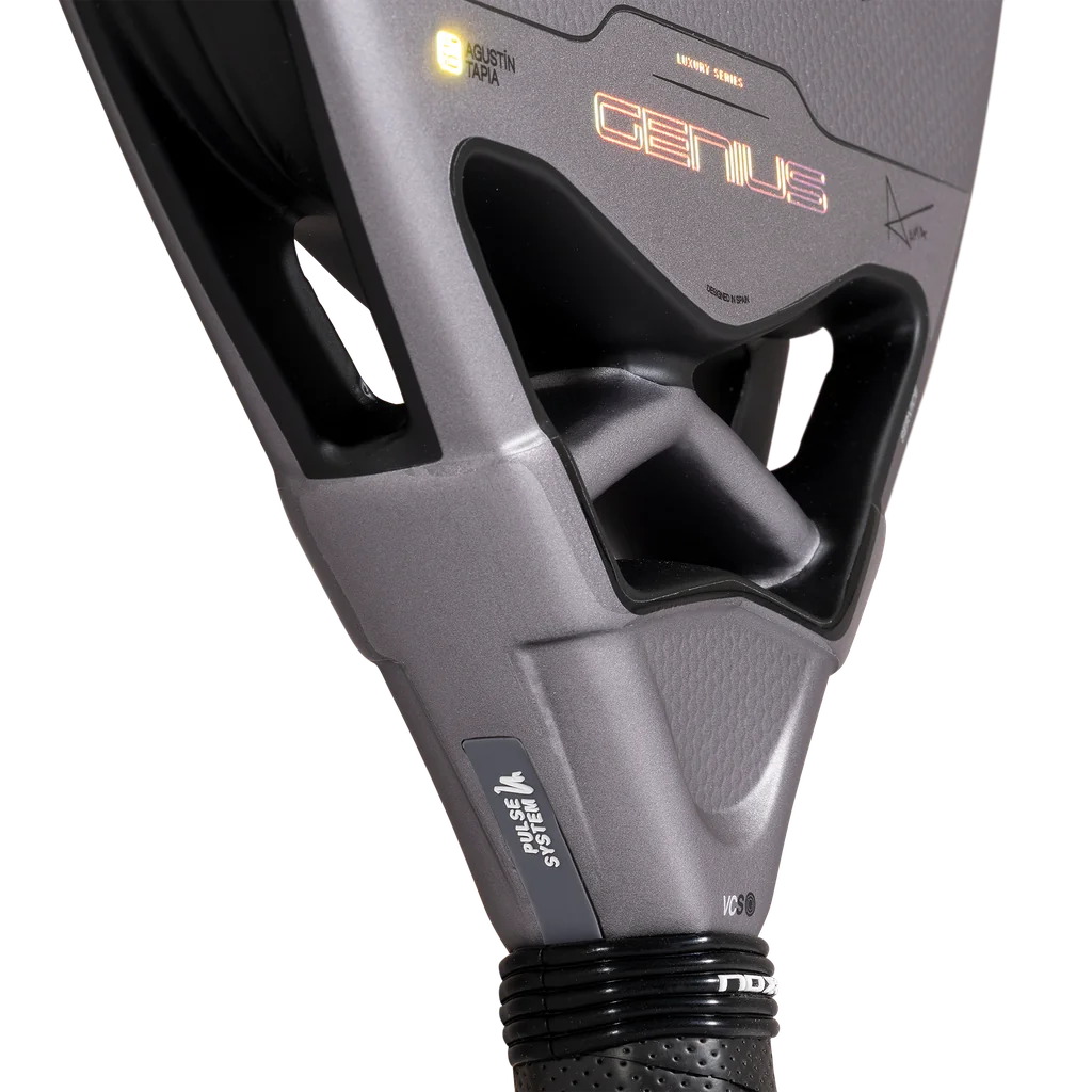 Pala NOX AT10 Genius 18K by Agustín Tapia 2027