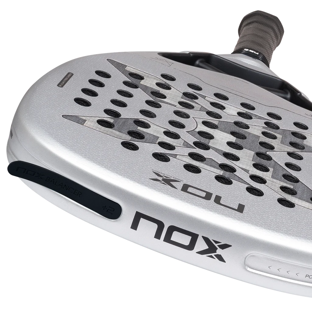 Pala NOX AT10 Genius Attack 12K Xtrem by Agustín Tapia 2027