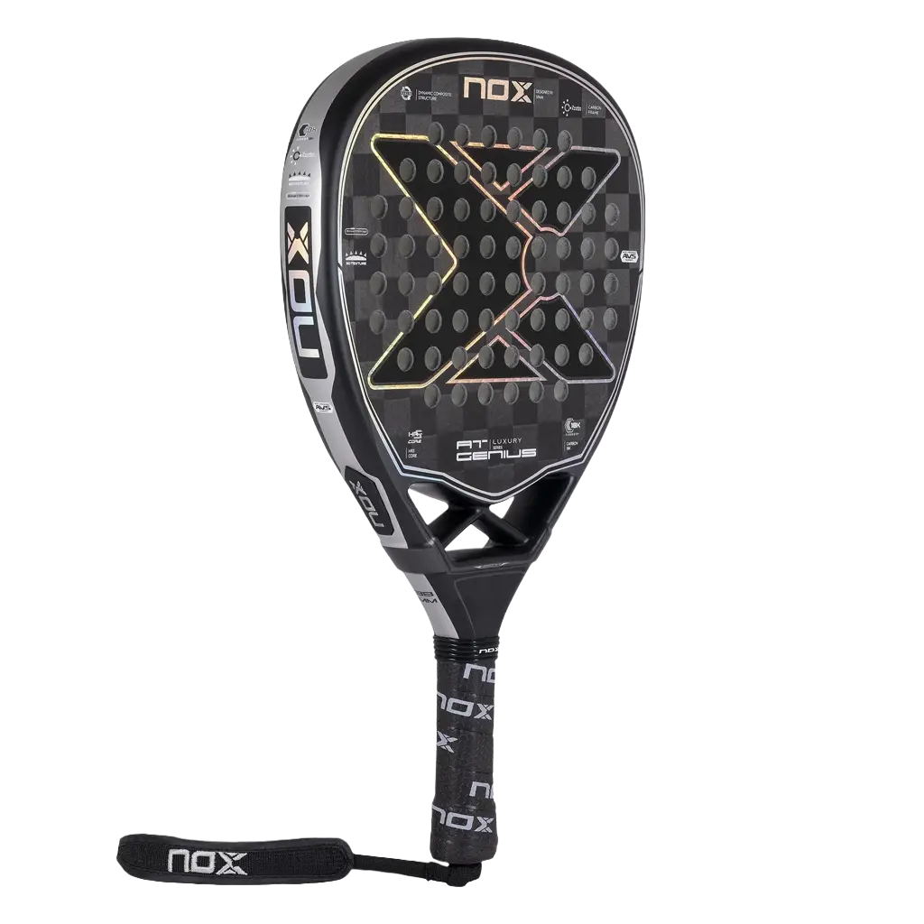 Pack Pala Nox AT10 Genius Attack 18K Limited Edition (Exclusiva PadelPROShop) + Paletero PadelPROShop azul + Bote de Pelotas PadelPROShop Fast + Pack 3 Overgrips PadelPROShop