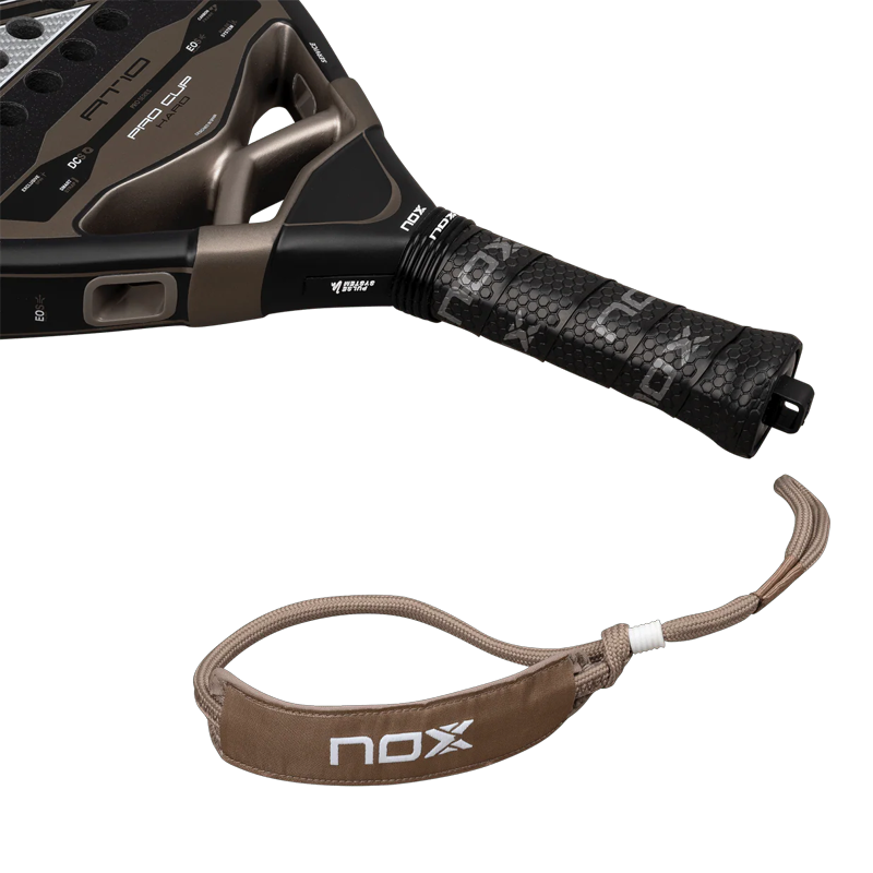 Pala Nox AT10 Pro Cup Hard by Agustin Tapia 2026