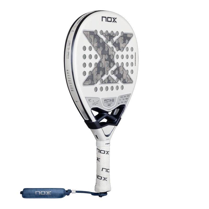 Pala de TEST Nox AT10 Genius 12K Xtrem Lite by Agustin Tapia 2026