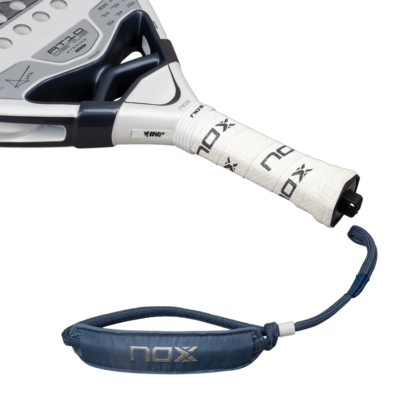 TEST Padel Schläger Nox AT10 Genius 12K Xtrem Lite von Agustin Tapia 2026