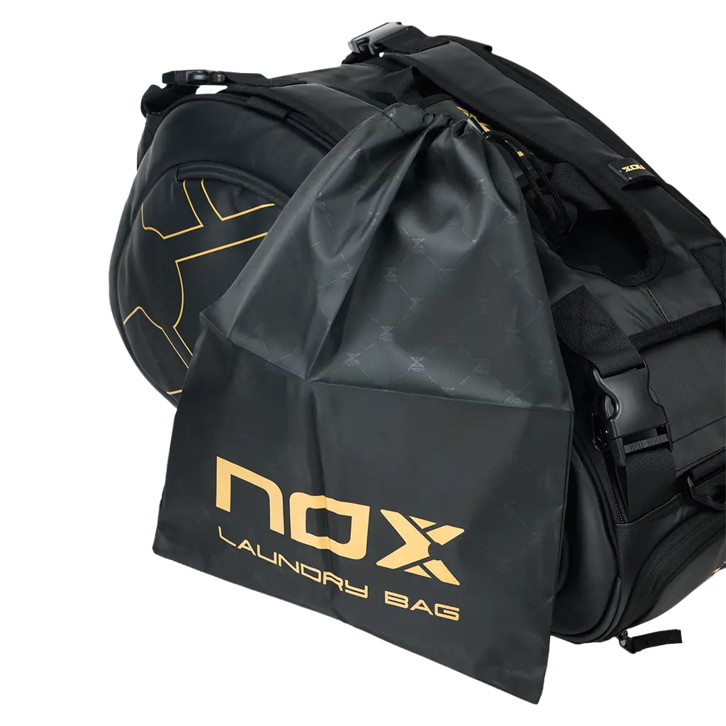 Paletero Nox AT10 Team Black Gold 2026 (Exclusivo PadelPROShop)