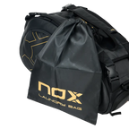 Paletero Nox AT10 Team Black Gold 2026 (Exclusivo PadelPROShop)