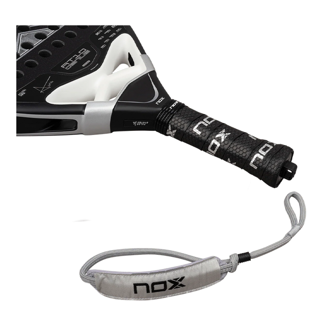 Racket NOX AT10 Genius Attack 18K by Agustin Tapia 2026