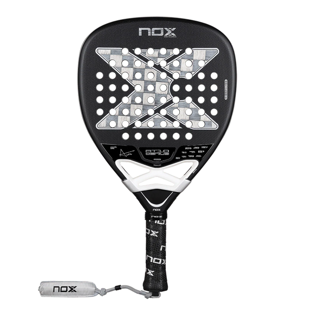 Racket NOX AT10 Genius Attack 18K by Agustin Tapia 2026