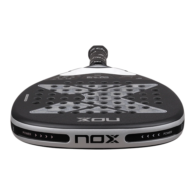 Racket NOX AT10 Genius Attack 18K by Agustin Tapia 2026