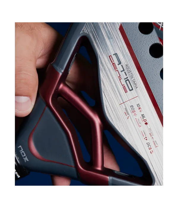 Pala NOX AT10 Genius 12K 2025 Agustín Tapia