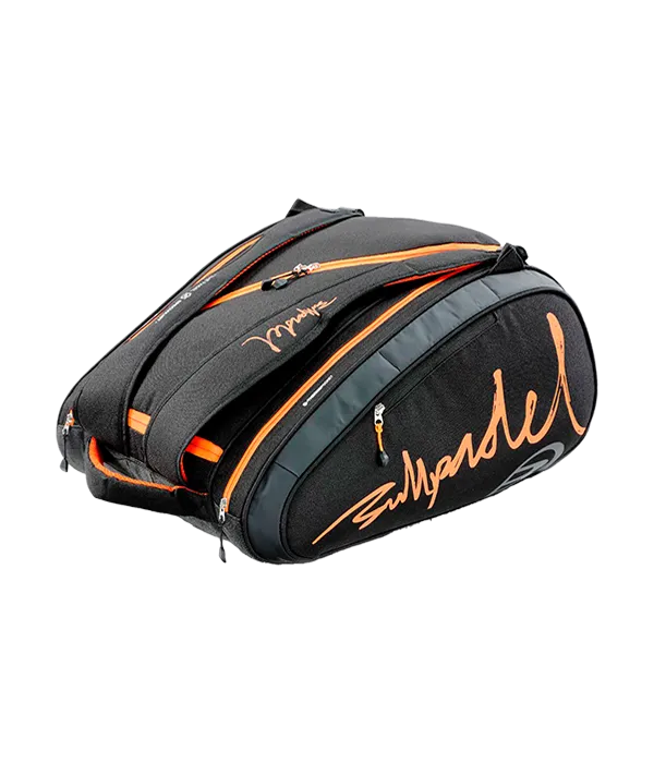 Paletero Bullpadel Ionic Negro 2025