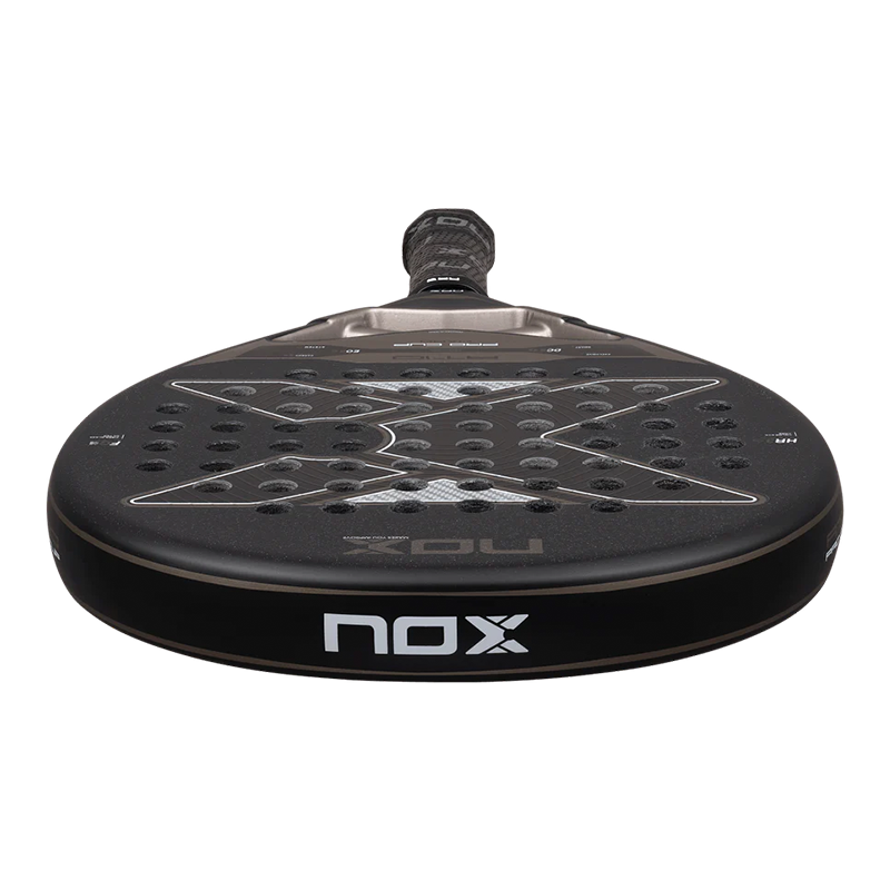 Pala Nox AT10 Pro Cup Hard by Agustin Tapia 2026